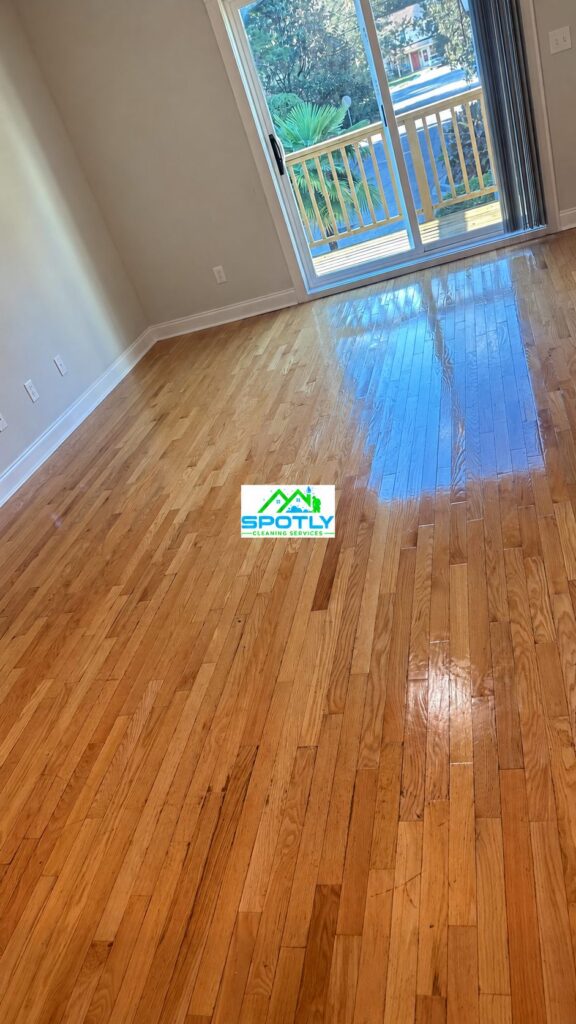 Spotly cleaning: Hardwood Floor