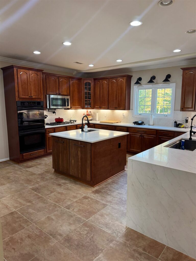 Spotly cleaning: Kitchen Wood