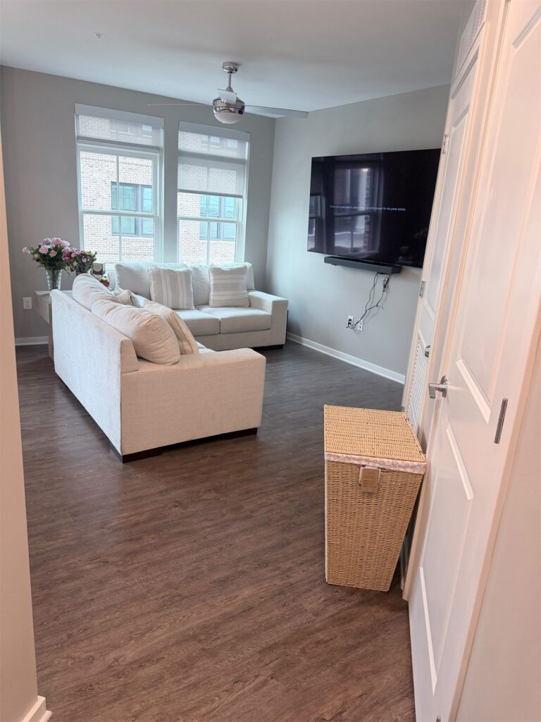 Spotly cleaning: Living Bright